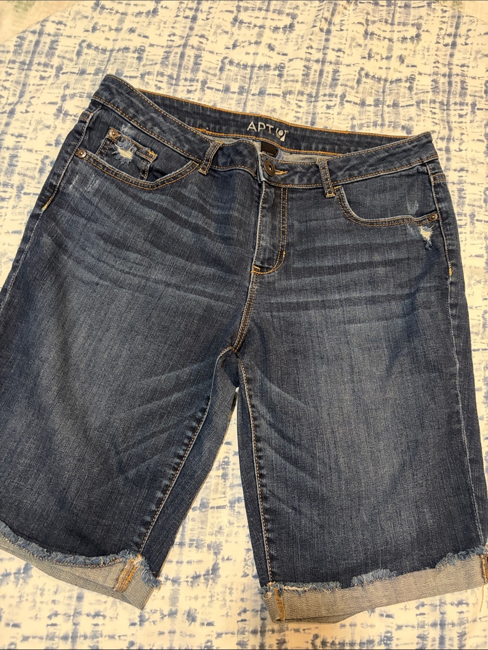 Apt. 9 Women's Medium Blue Boyfriend Denim Bermuda Shorts